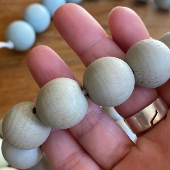 Wood tablescape decor - Picture 5 of 8